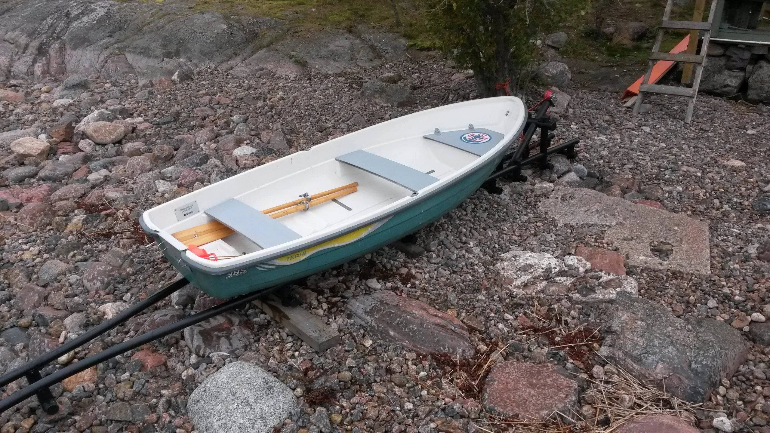 Rowboat Dock with Winch - Image 10