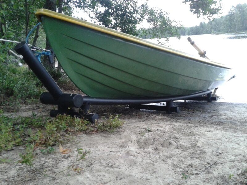 Rowing boat dock - Image 2
